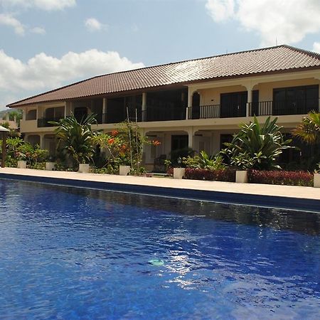 Lombok Beach Villa Mangsit Eksteriør billede
