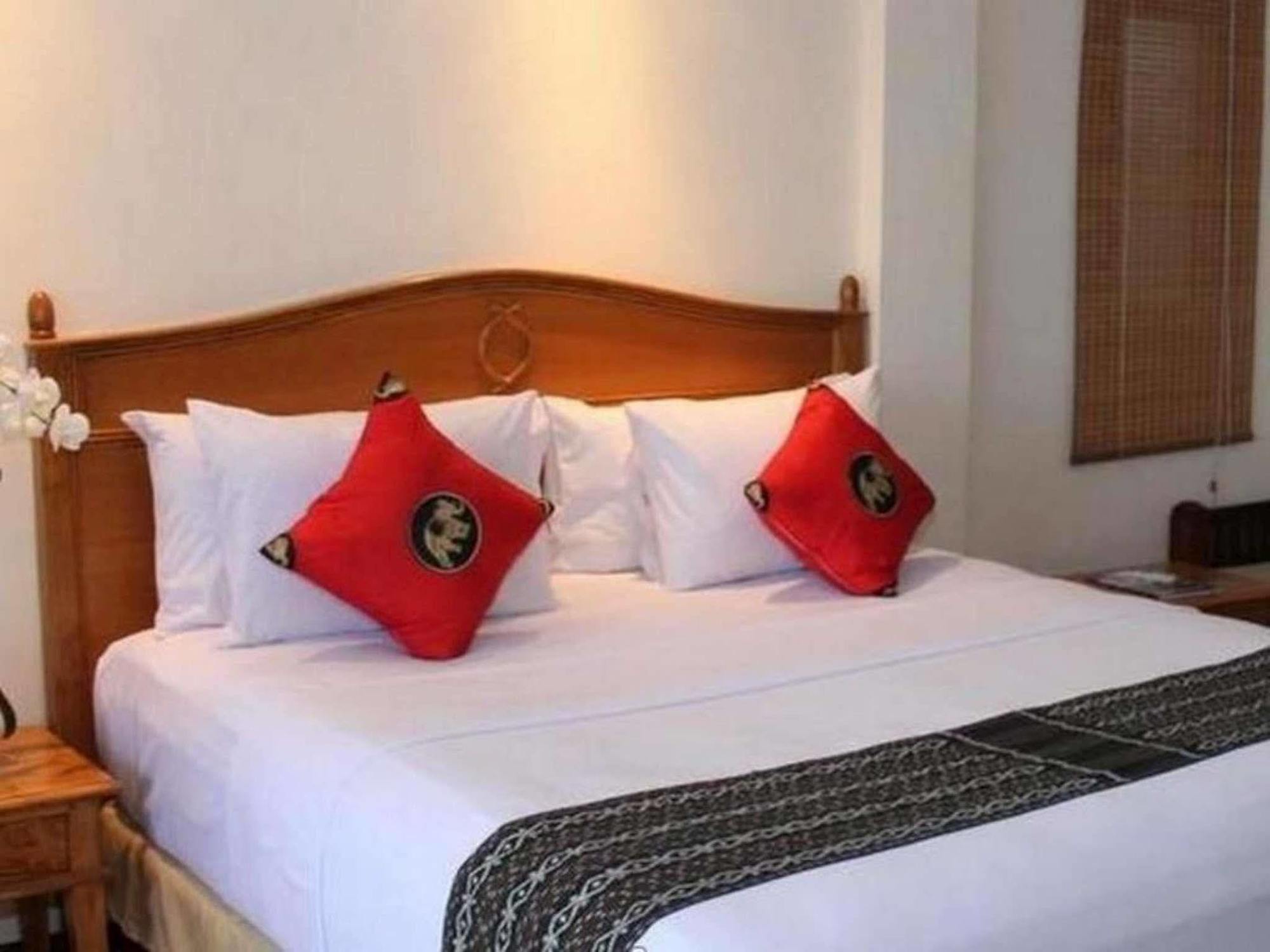 Lombok Beach Villa Mangsit Eksteriør billede