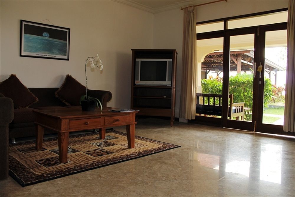 Lombok Beach Villa Mangsit Eksteriør billede